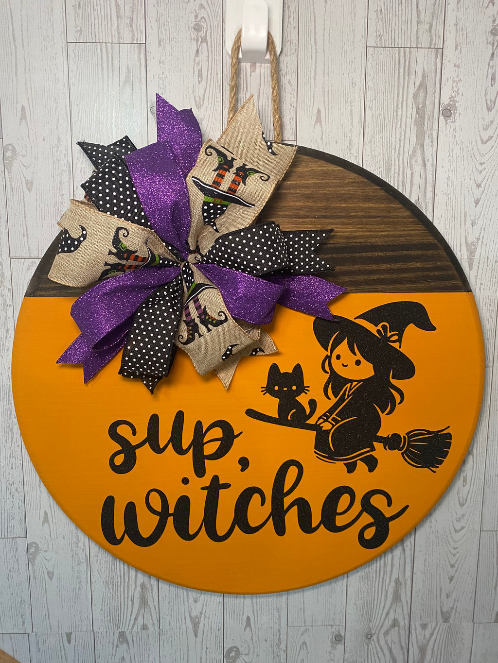 sup, Witches 18" Door Hanger